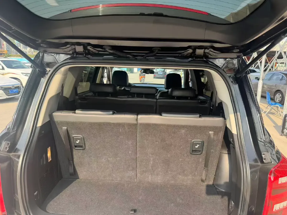 2017 GAC Trumpchi GS8 2.0T 201HP L4 6AT,autocango,china used car exporter,china ev exporter,chinese used car exporter,chinese used ev exporter