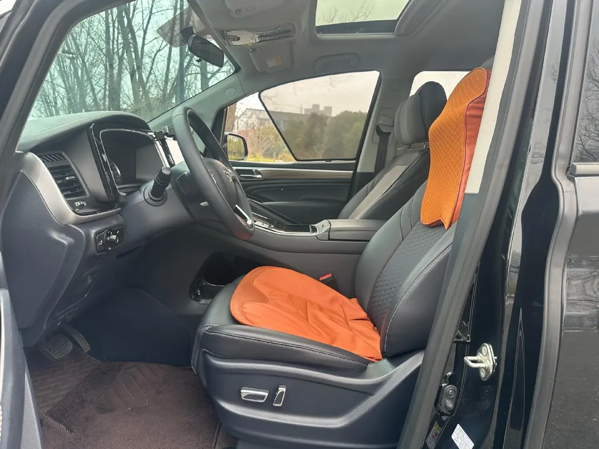 2023 GAC Trumpchi M8 2.0T 252HP L4 8AT,autocango,china used car exporter,china ev exporter,chinese used car exporter,chinese used ev exporter