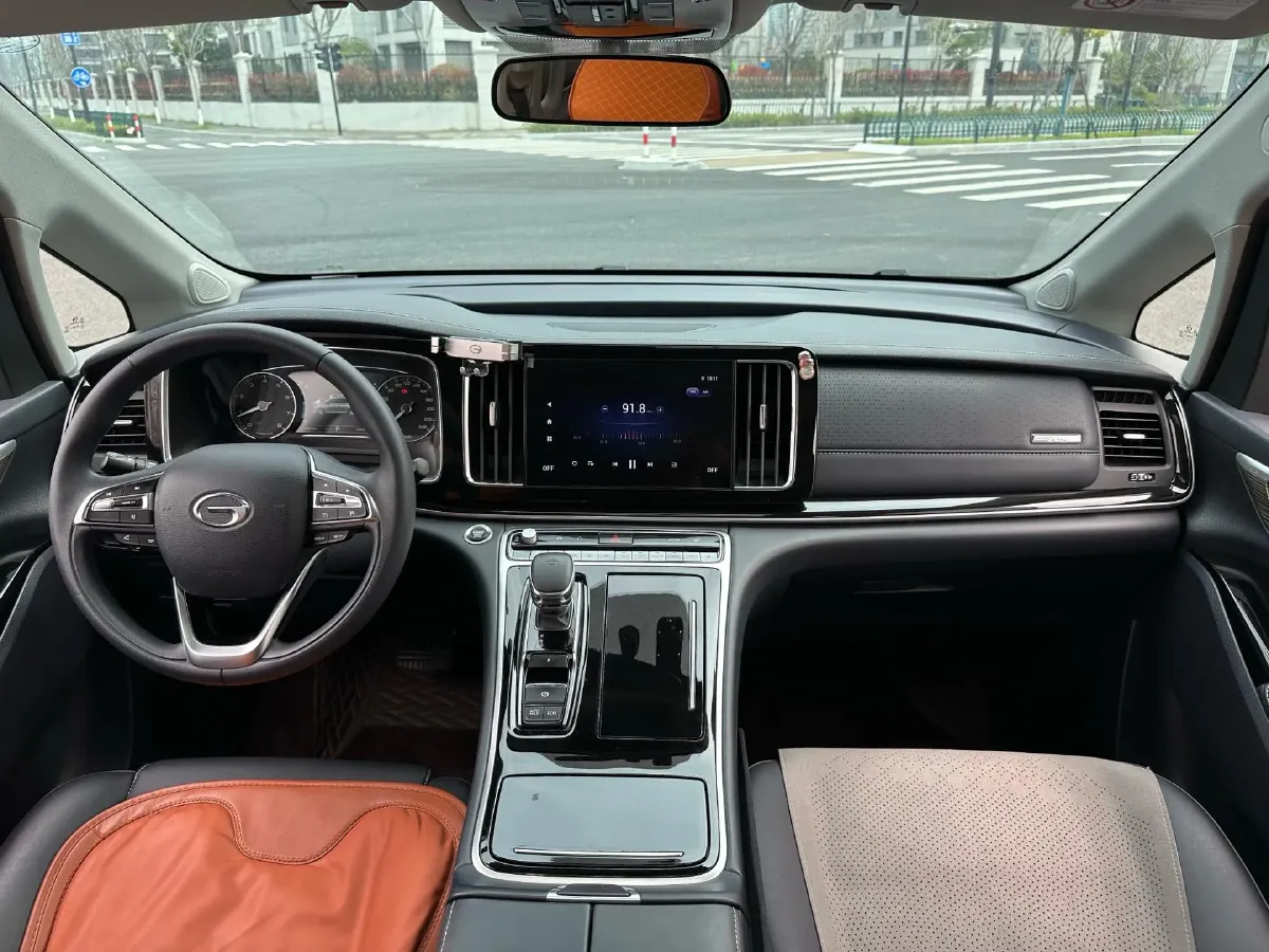 2023 GAC Trumpchi M8 2.0T 252HP L4 8AT,autocango,china used car exporter,china ev exporter,chinese used car exporter,chinese used ev exporter