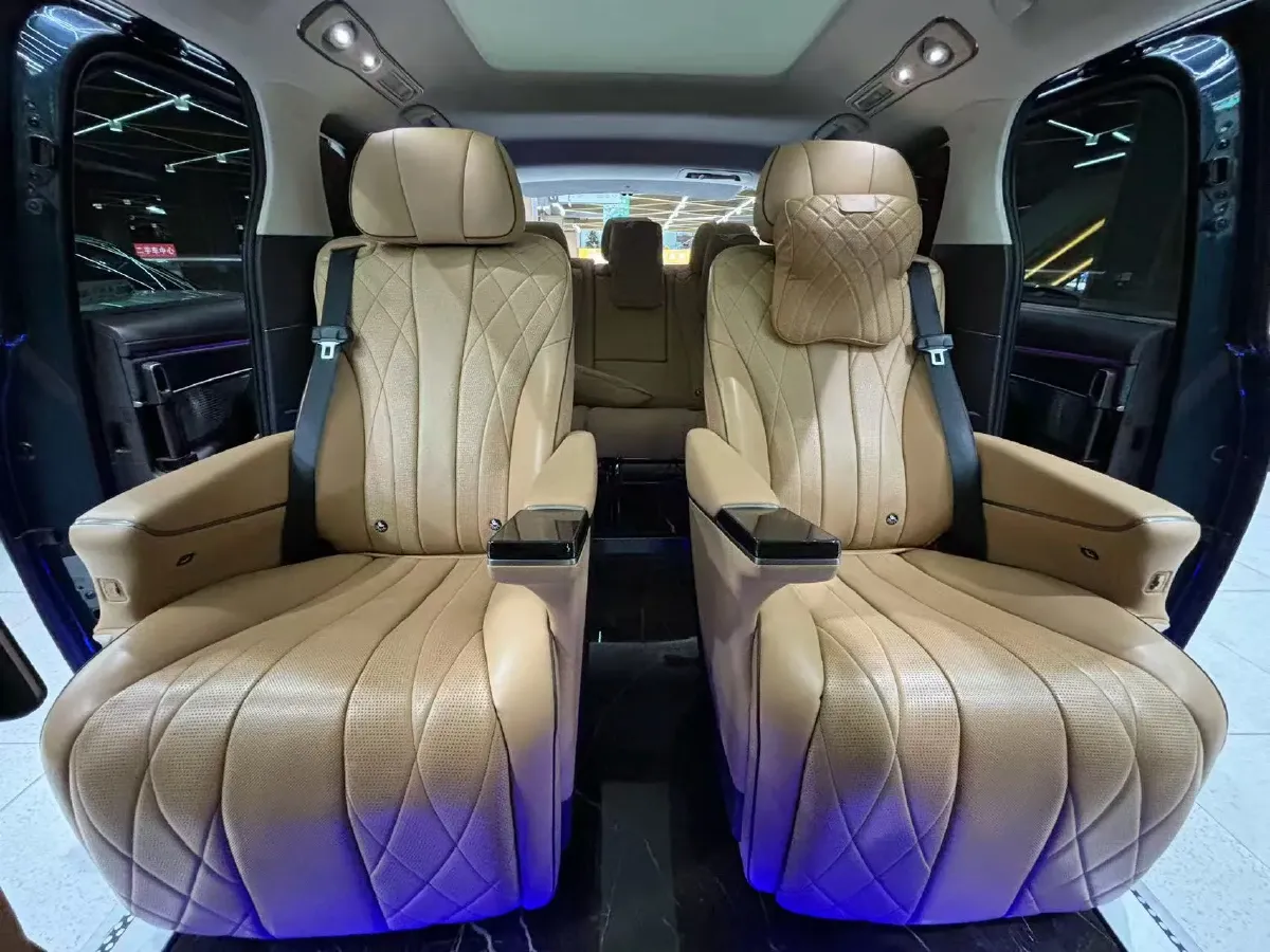 2024 Denza D9 1.5T 139HP L4 E-CVT PHEV 40KWH,autocango,china used car exporter,china ev exporter,chinese used car exporter,chinese used ev exporter