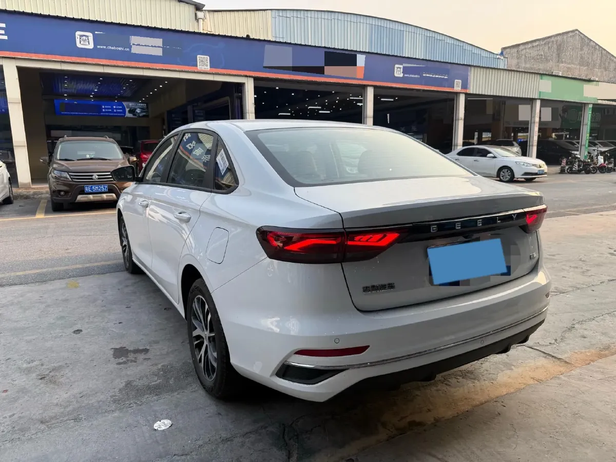 2025 Geely Emgrand 1.5L 127HP L4 CVT,autocango,china used car exporter,china ev exporter,chinese used car exporter,chinese used ev exporter