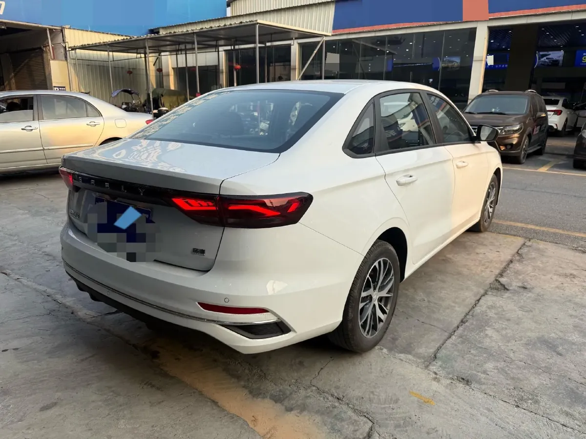 2025 Geely Emgrand 1.5L 127HP L4 CVT,autocango,china used car exporter,china ev exporter,chinese used car exporter,chinese used ev exporter