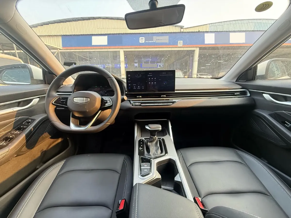 2025 Geely Emgrand 1.5L 127HP L4 CVT,autocango,china used car exporter,china ev exporter,chinese used car exporter,chinese used ev exporter