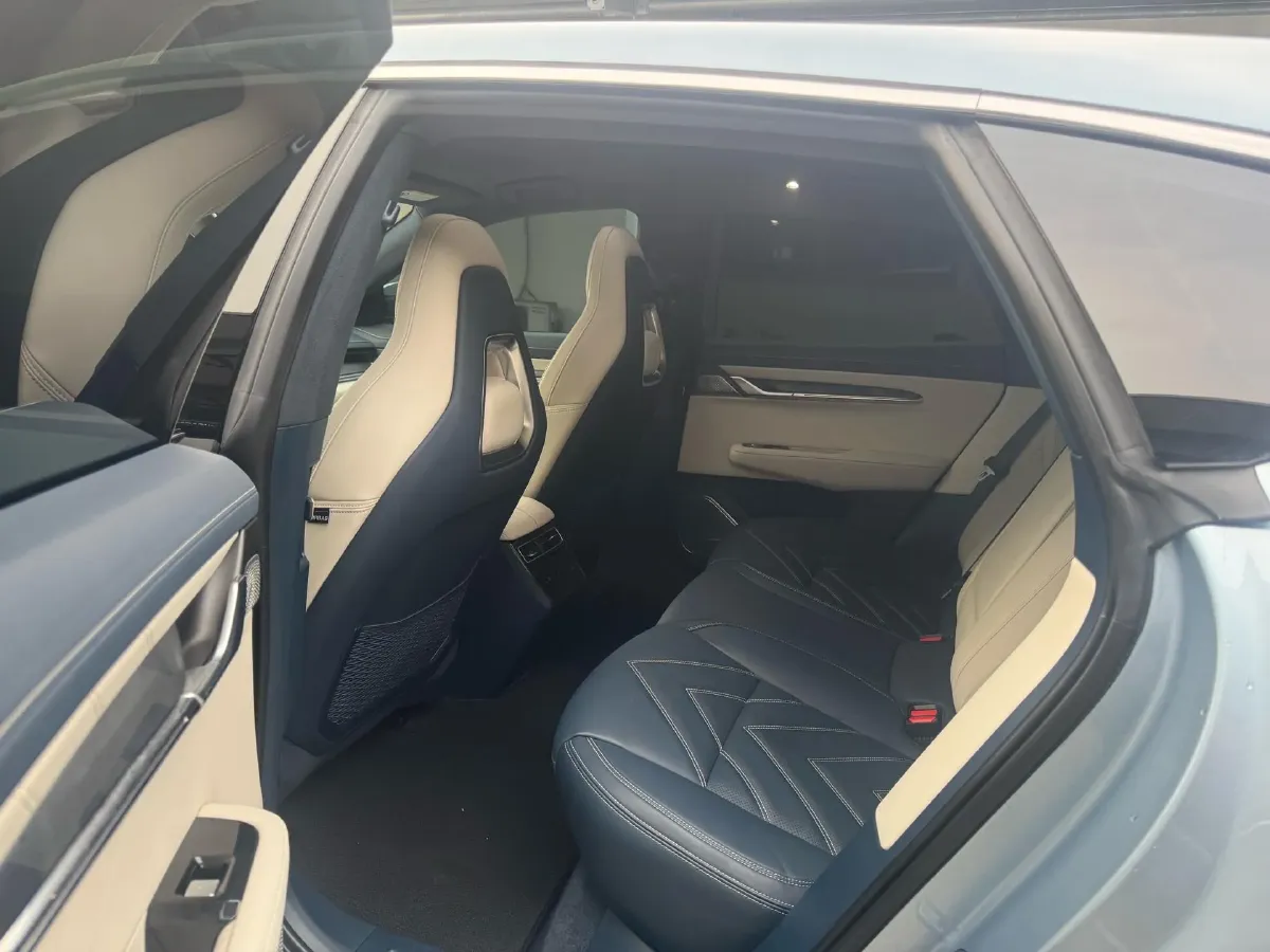 2022 Zeekr 001 BEV 100KWH,autocango,china used car exporter,china ev exporter,chinese used car exporter,chinese used ev exporter