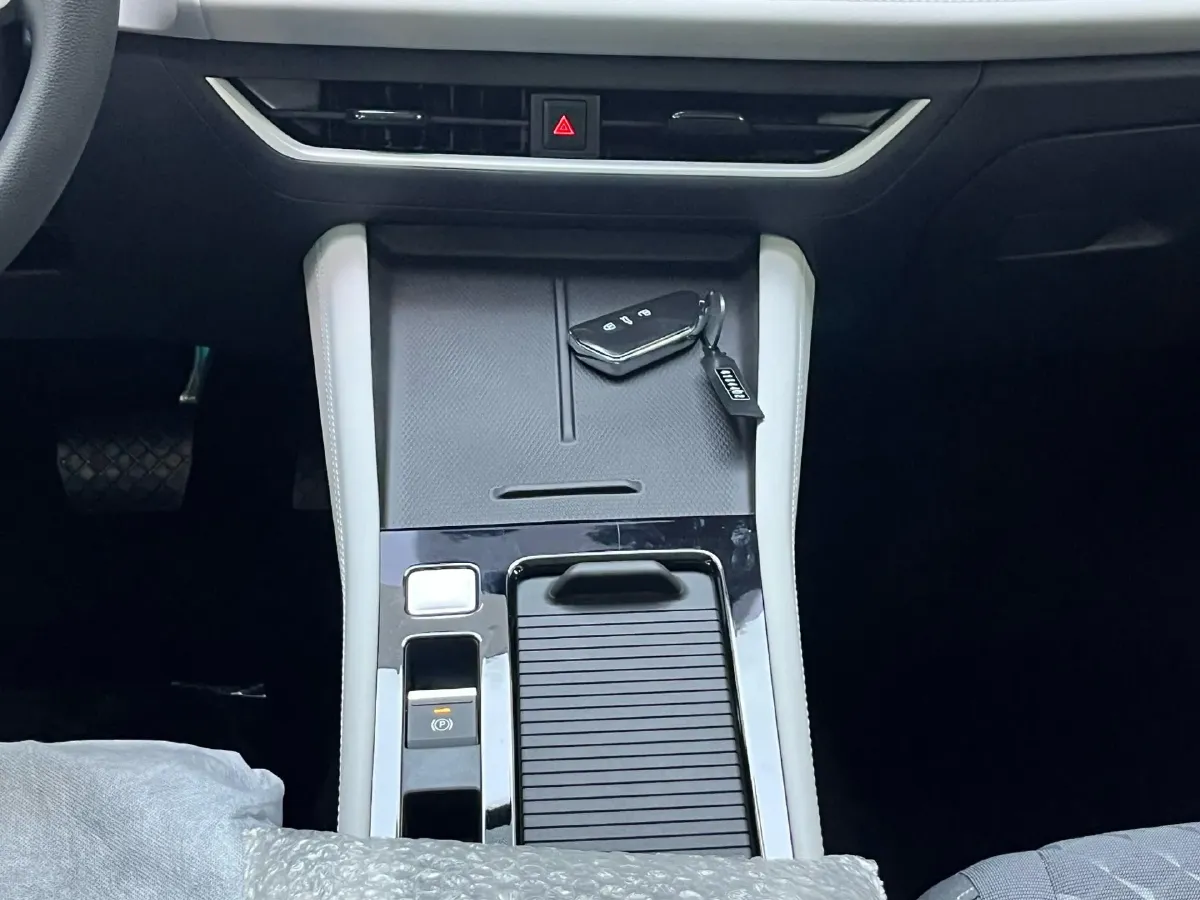 2026 Jetta JettaVS8 1.4T 150HP L4 6AT,autocango,china used car exporter,china ev exporter,chinese used car exporter,chinese used ev exporter