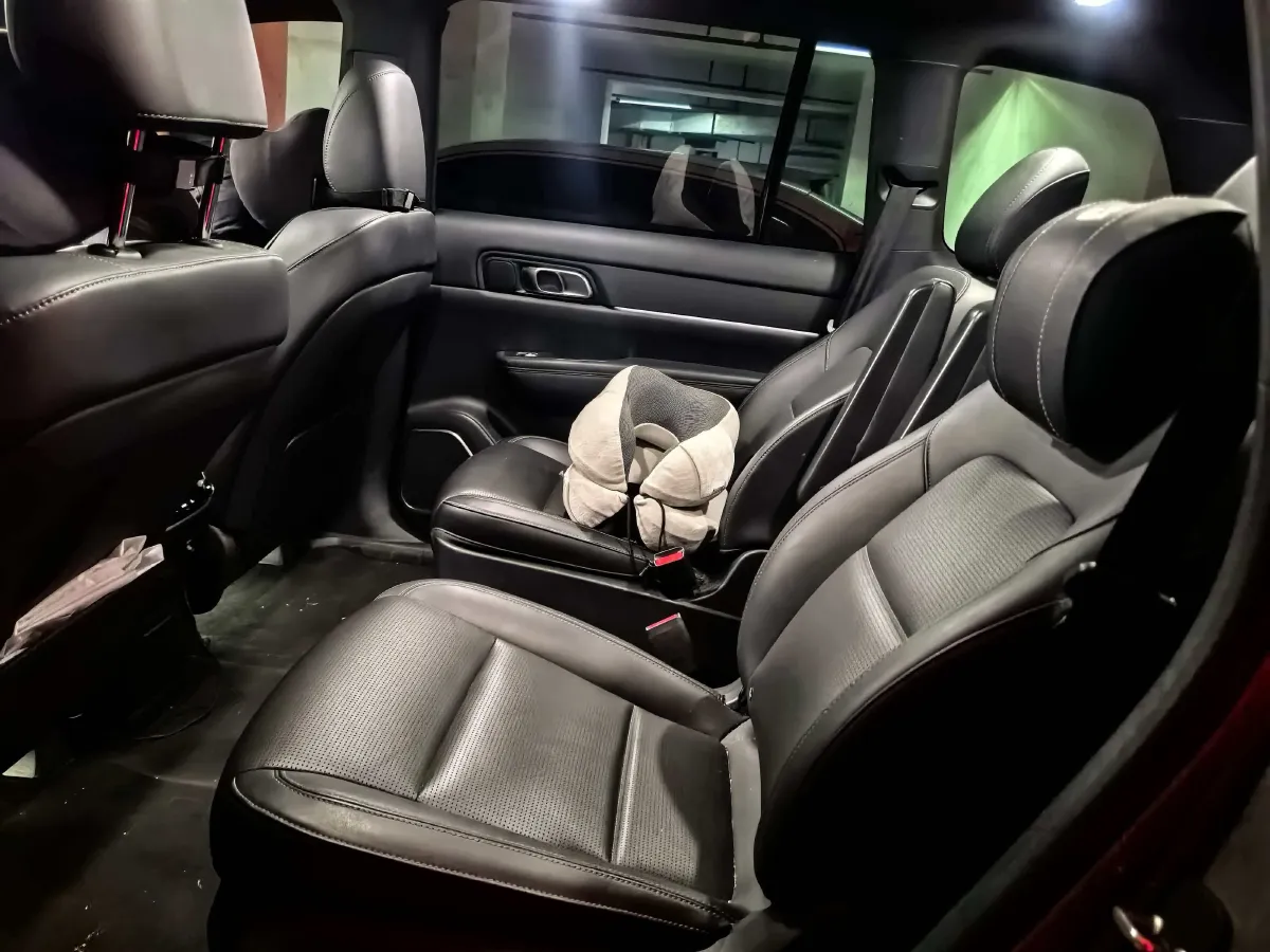 2021 Li ONE Range Extended 131HP REEV 40.5KWH,autocango,china used car exporter,china ev exporter,chinese used car exporter,chinese used ev exporter