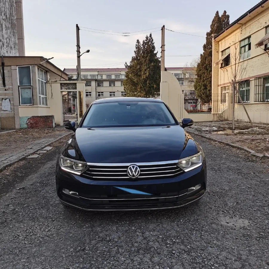 2018 Volkswagen Magotan 2.0T 220HP L4 7DCT,autocango,china used car exporter,china ev exporter,chinese used car exporter,chinese used ev exporter