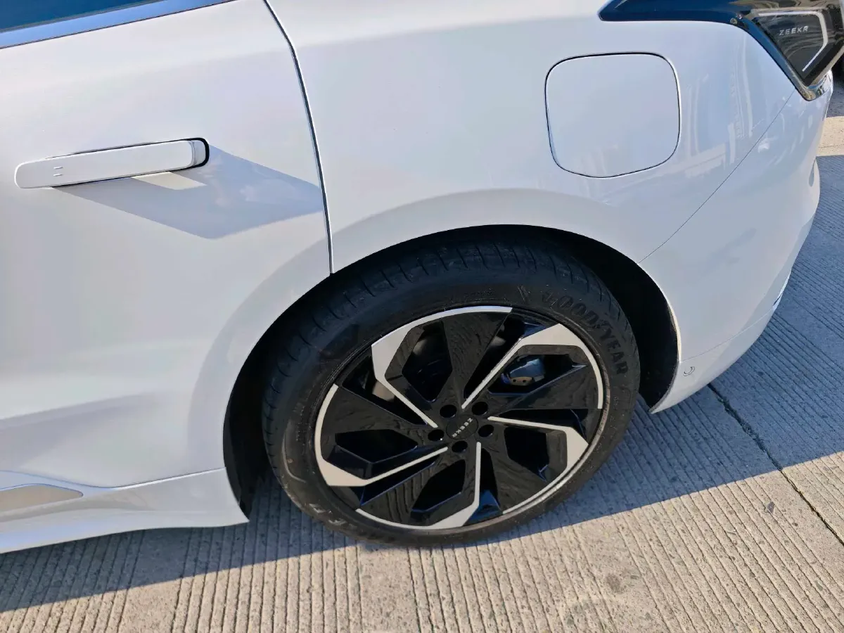 2023 Zeekr 001 BEV 100KWH,autocango,china used car exporter,china ev exporter,chinese used car exporter,chinese used ev exporter