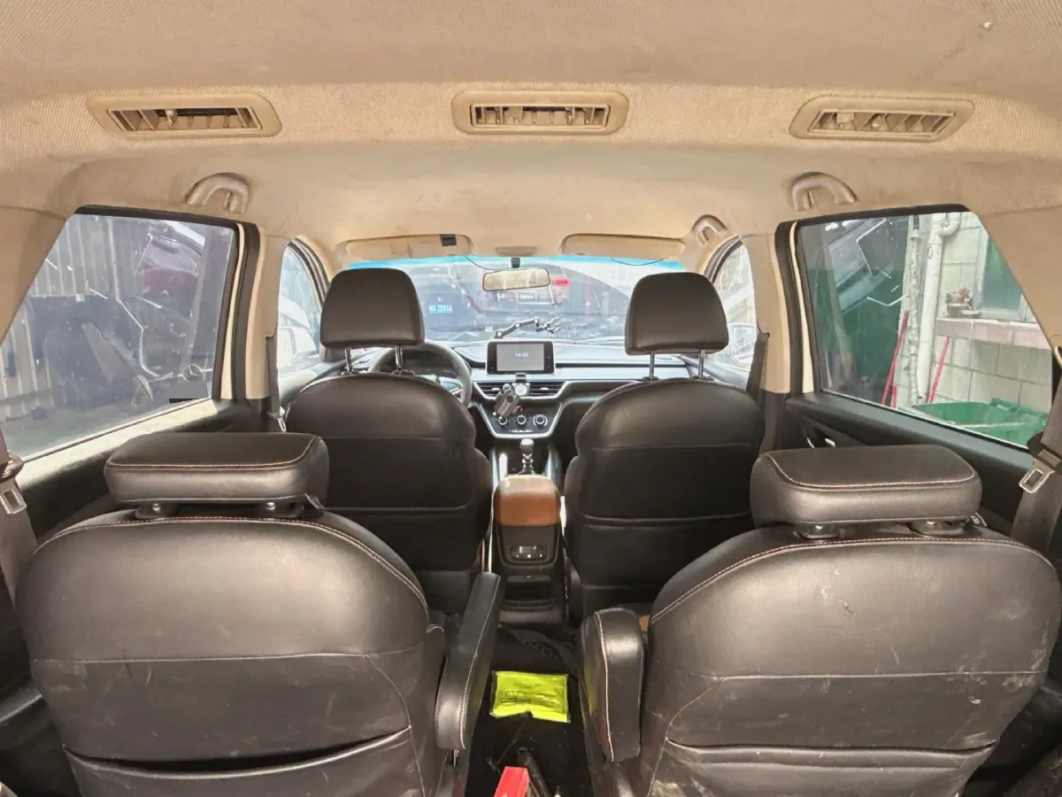 2018 WuLing HongGuang S3 1.5L 112HP L4 6MT,autocango,china used car exporter,china ev exporter,chinese used car exporter,chinese used ev exporter