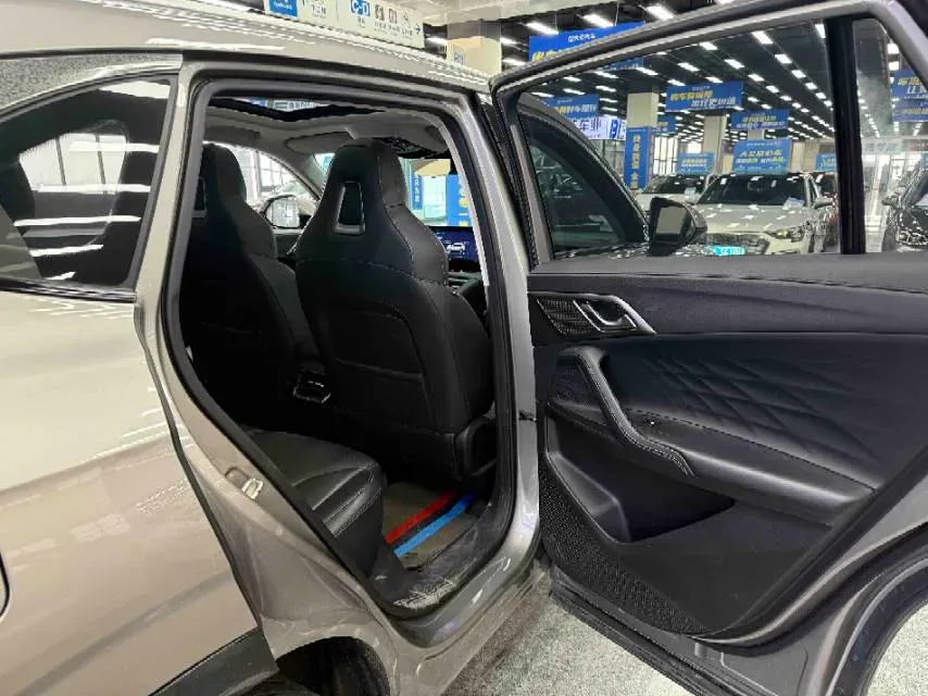 2023 Roewe RX5 1.5T 188HP L4 7DCT,autocango,china used car exporter,china ev exporter,chinese used car exporter,chinese used ev exporter