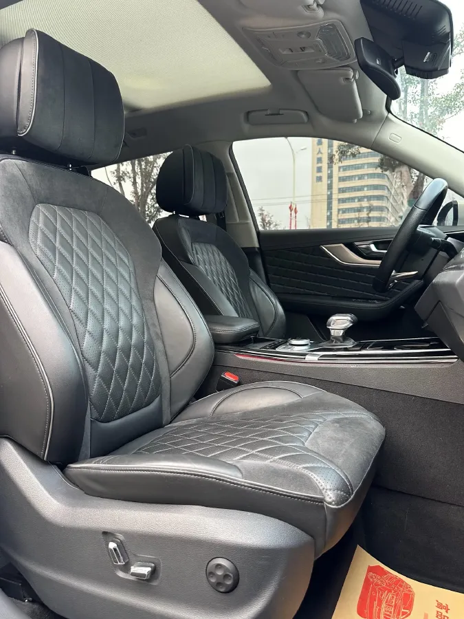 2019 HongQi HS5 2.0T 224HP L4 6AT,autocango,china used car exporter,china ev exporter,chinese used car exporter,chinese used ev exporter