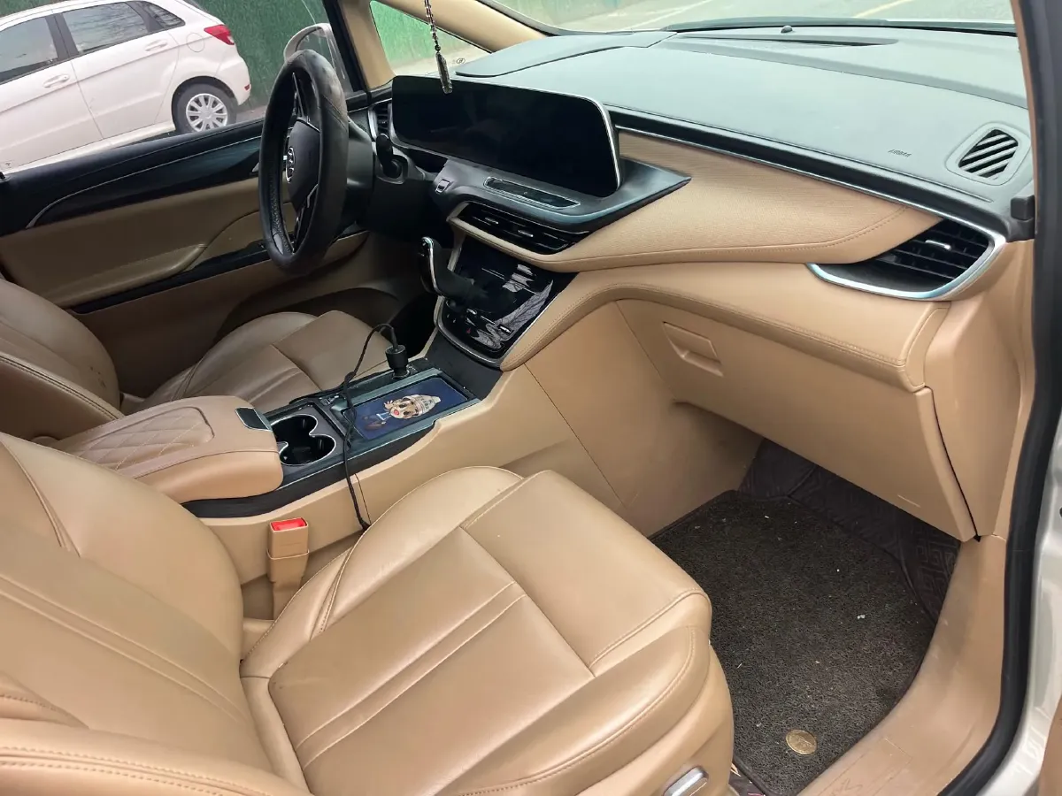 2021 Buick GL8 2.0T 237HP L4 9AT,autocango,china used car exporter,china ev exporter,chinese used car exporter,chinese used ev exporter