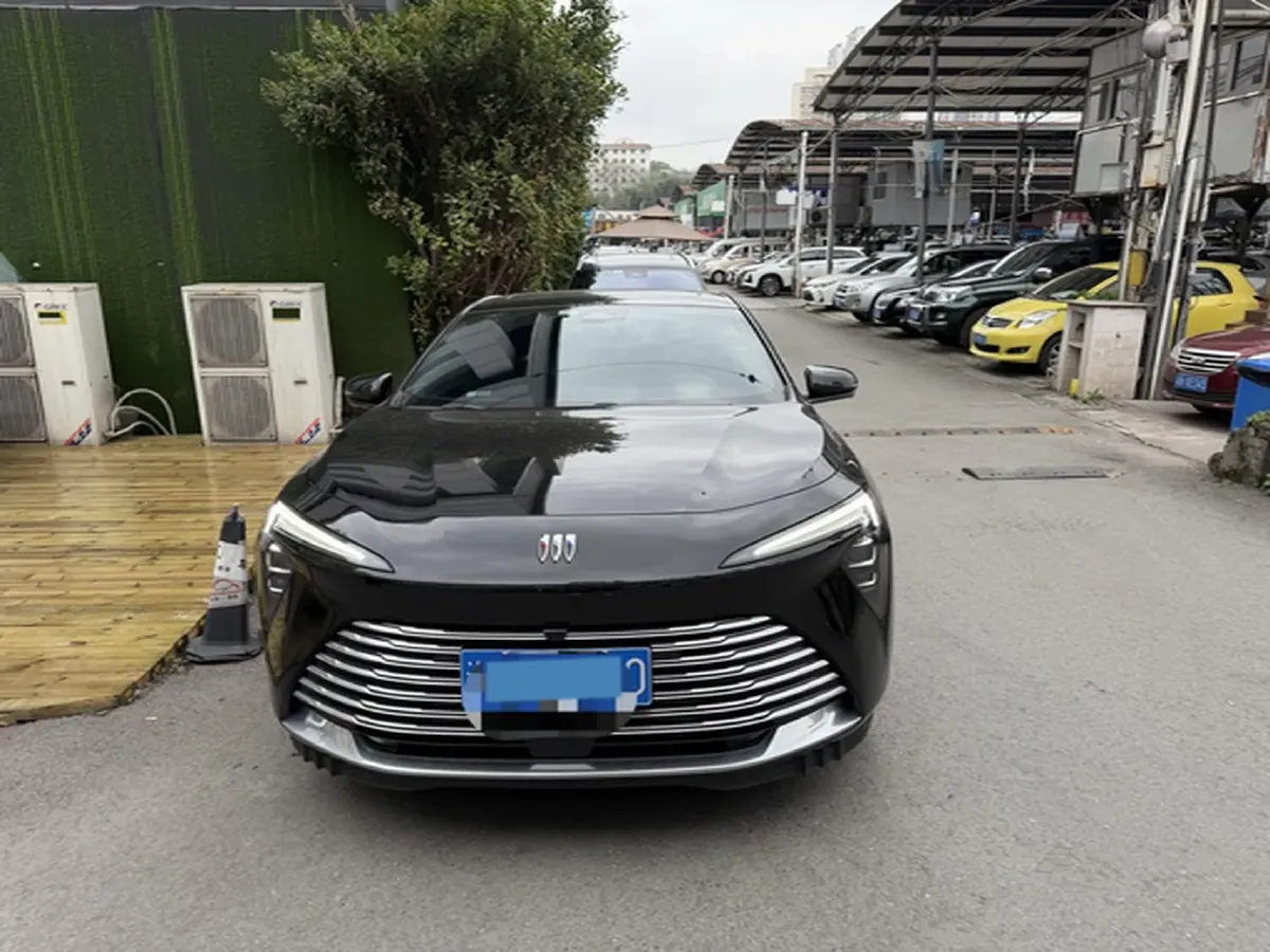 2025 Buick Larcosse 2.0T 237HP L4 9AT,autocango,china used car exporter,china ev exporter,chinese used car exporter,chinese used ev exporter