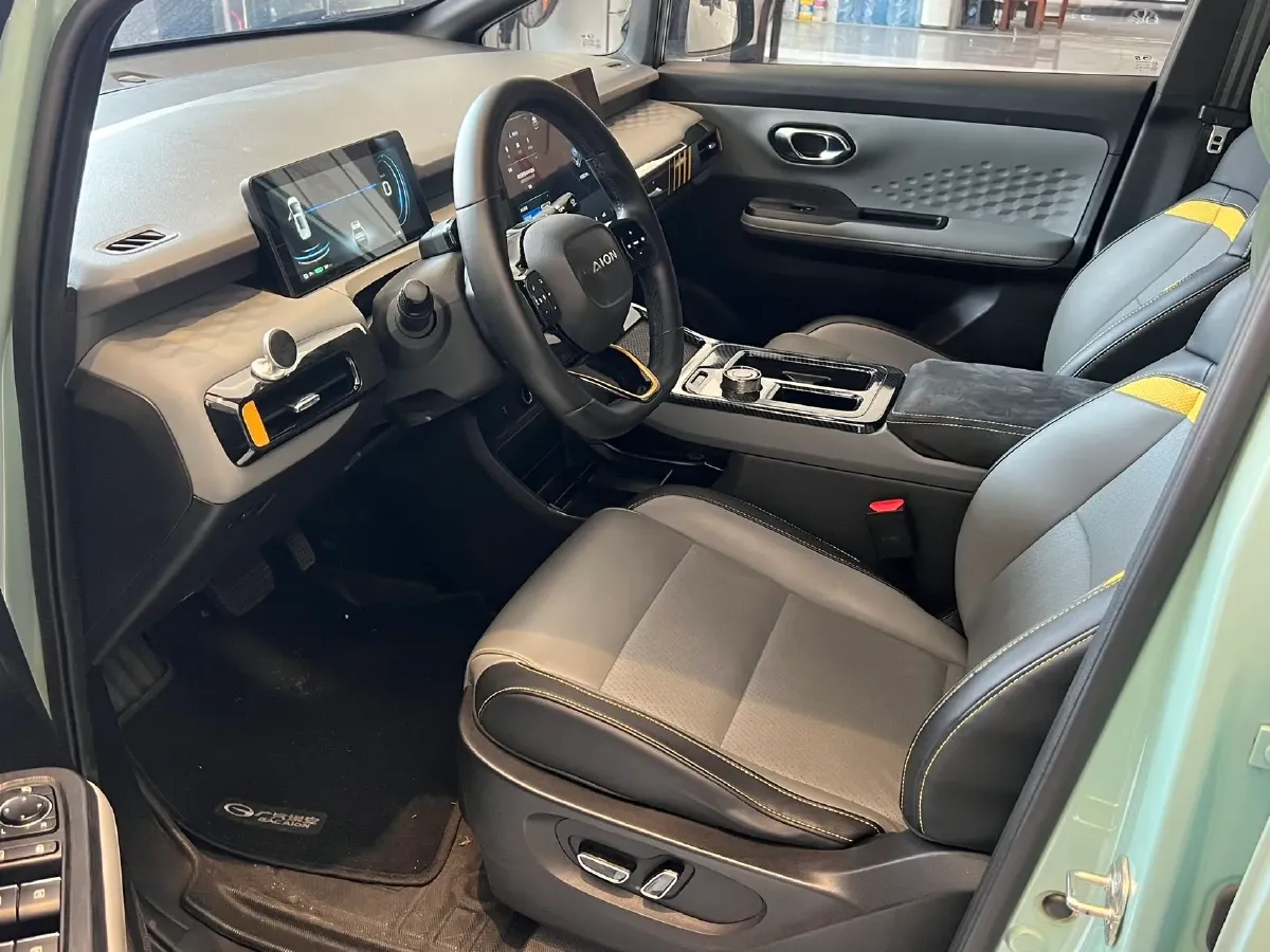 2022 Geely Okavango 1.8T 184HP L4 7DCT,autocango,china used car exporter,china ev exporter,chinese used car exporter,chinese used ev exporter