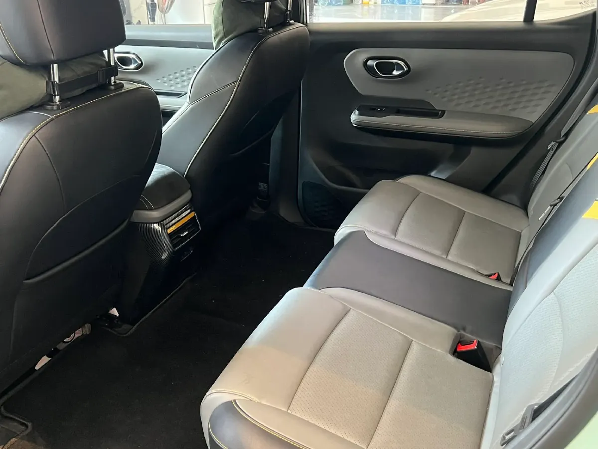 2022 Geely Okavango 1.8T 184HP L4 7DCT,autocango,china used car exporter,china ev exporter,chinese used car exporter,chinese used ev exporter