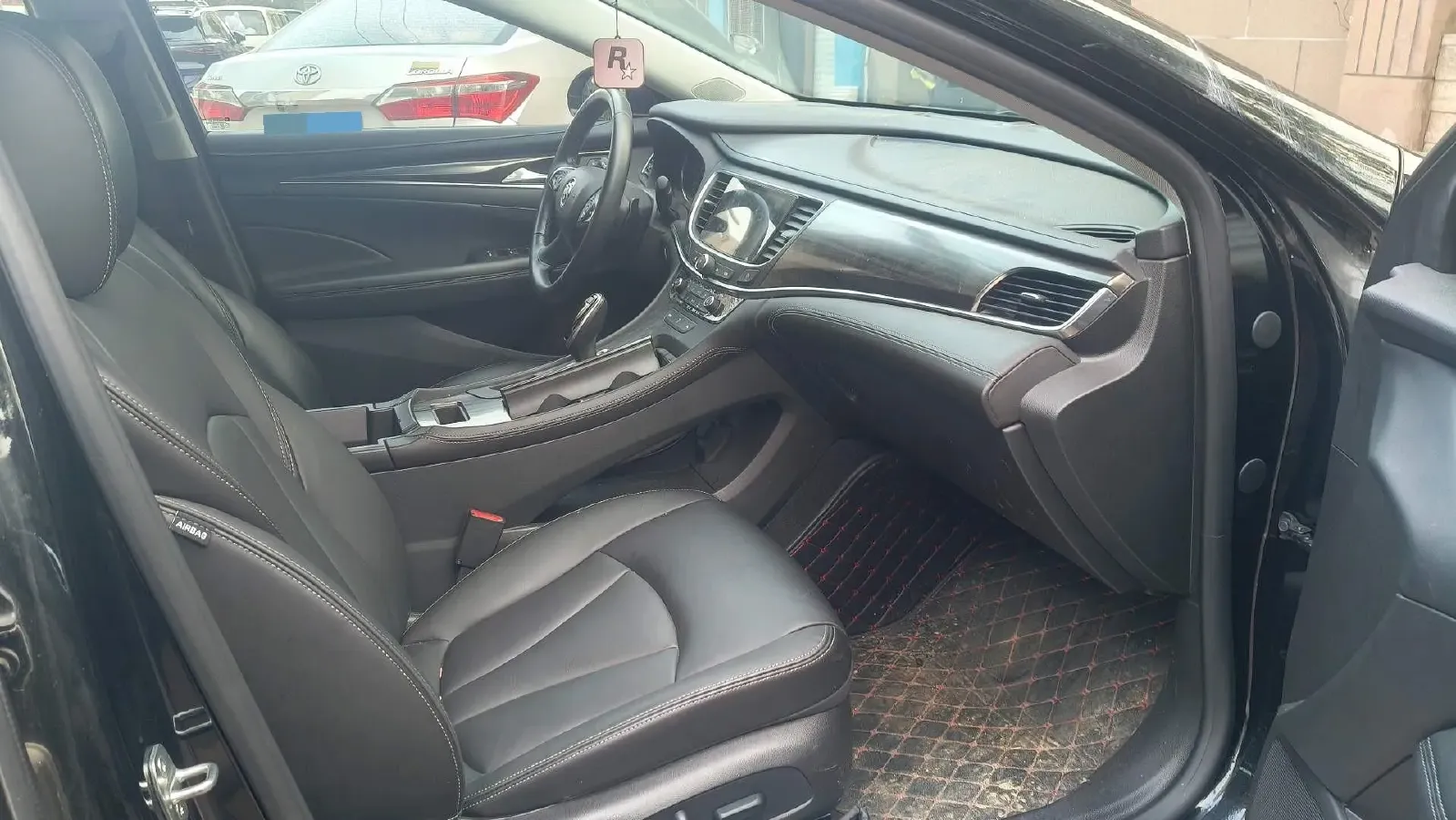 2022 Buick Larcosse 2.0T 237HP L4 9AT,autocango,china used car exporter,china ev exporter,chinese used car exporter,chinese used ev exporter