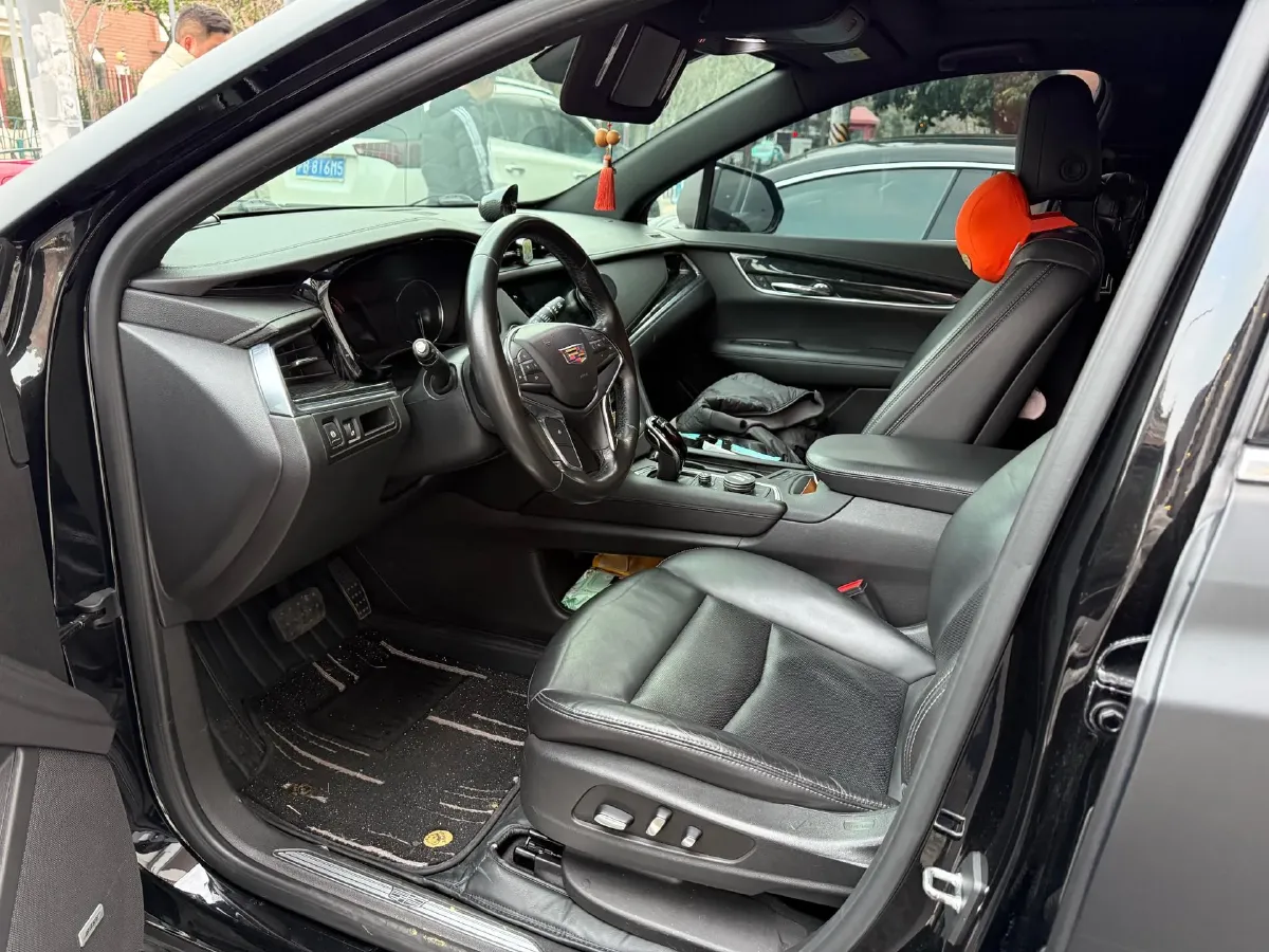 2020 Cadillac XT5 2.0T 237HP L4 9AT,autocango,china used car exporter,china ev exporter,chinese used car exporter,chinese used ev exporter