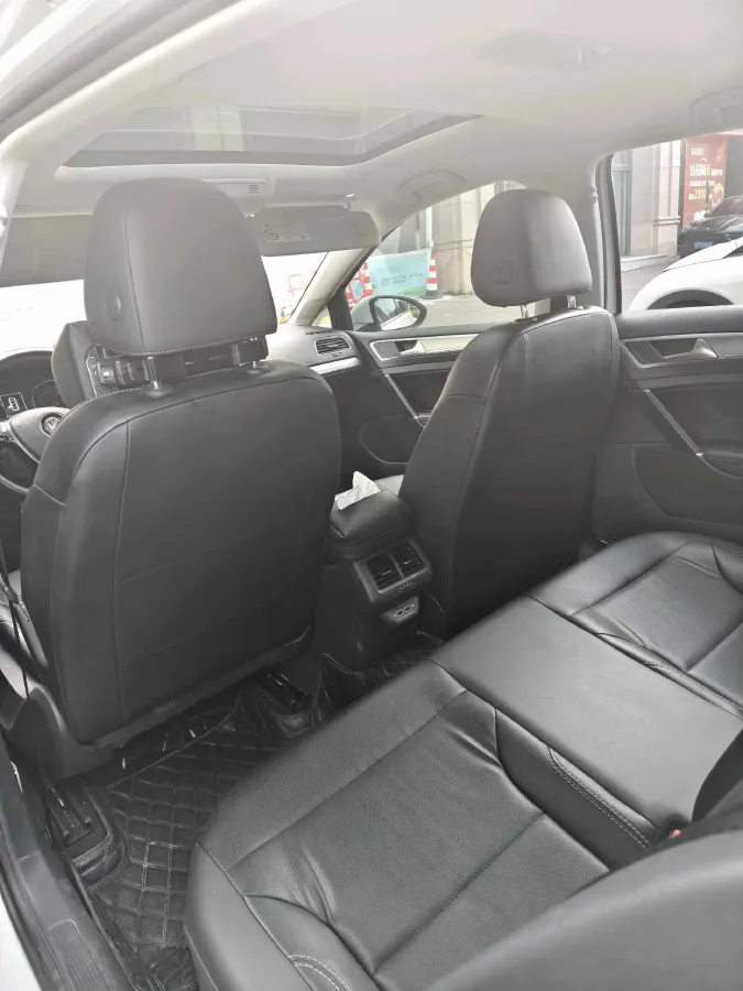 2019 Brilliance Auto V7 1.8T 231HP L4 7DCT,autocango,china used car exporter,china ev exporter,chinese used car exporter,chinese used ev exporter