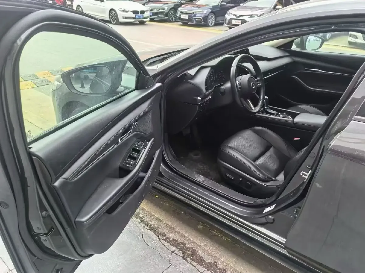 2021 Mazda 3 Axela 2.0L 158HP L4 6AT,autocango,china used car exporter,china ev exporter,chinese used car exporter,chinese used ev exporter