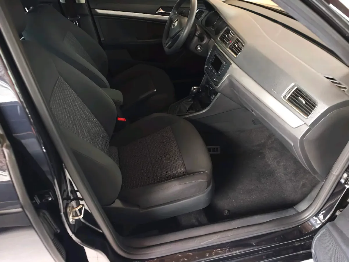 2017 Volkswagen Lavida 1.6L 110HP L4 6AT,autocango,china used car exporter,china ev exporter,chinese used car exporter,chinese used ev exporter