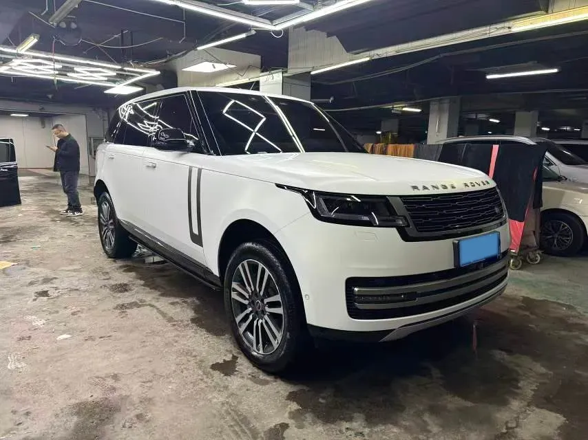 2024 Land Rover Range Rover 3.0T 400HP L6 8AT,autocango,china used car exporter,china ev exporter,chinese used car exporter,chinese used ev exporter