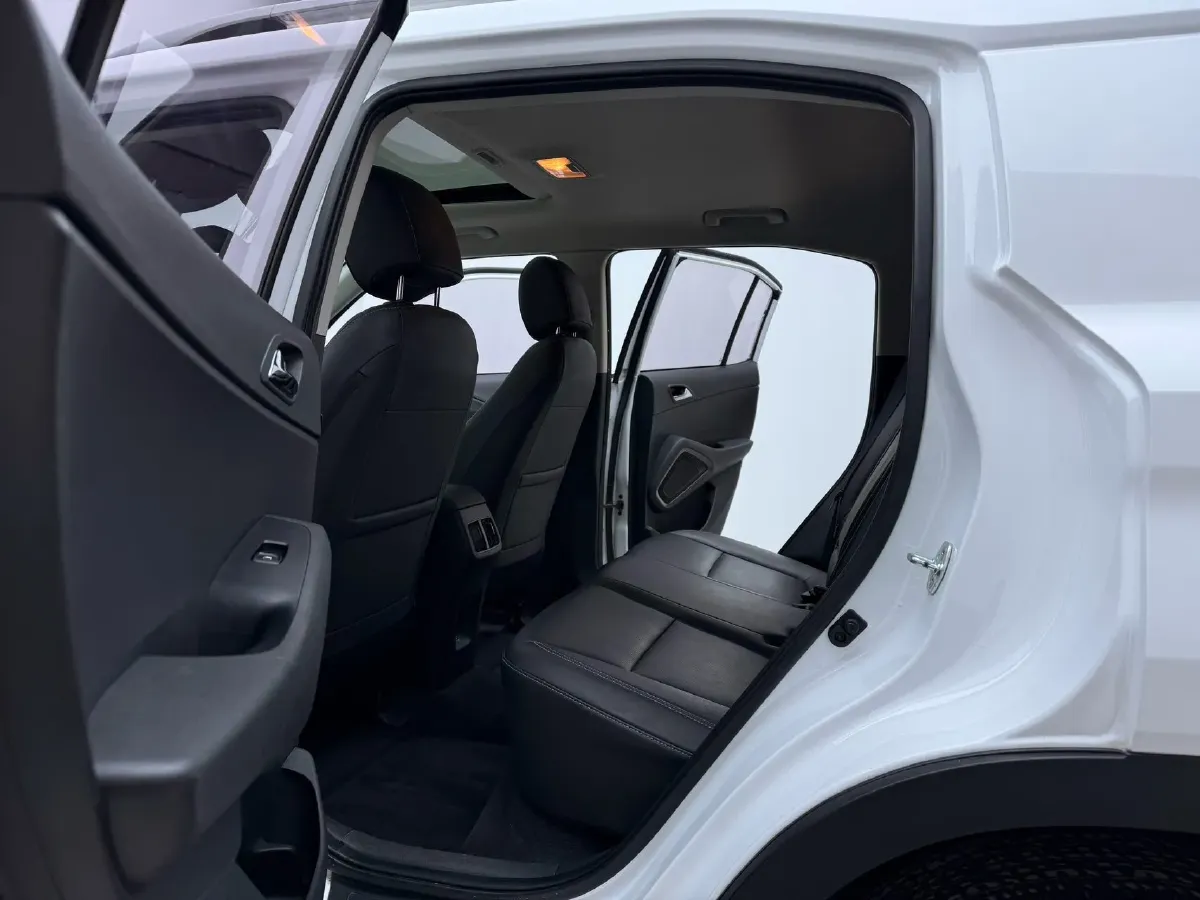 2021 Hyundai ix35 1.4T 140HP L4 7DCT,autocango,china used car exporter,china ev exporter,chinese used car exporter,chinese used ev exporter