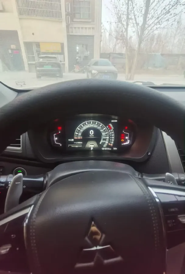 2020 Mitsubishi Pajero 3.0L 209HP V6 8AT,autocango,china used car exporter,china ev exporter,chinese used car exporter,chinese used ev exporter