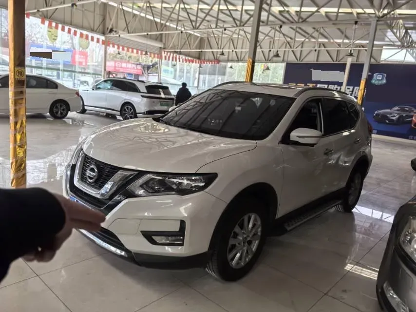 2023 Nissan X-Trail 2.0L 151HP L4 CVT,autocango,china used car exporter,china ev exporter,chinese used car exporter,chinese used ev exporter