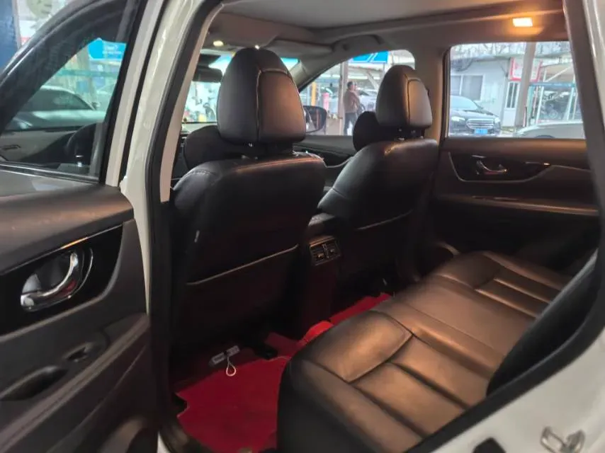 2023 Nissan X-Trail 2.0L 151HP L4 CVT,autocango,china used car exporter,china ev exporter,chinese used car exporter,chinese used ev exporter