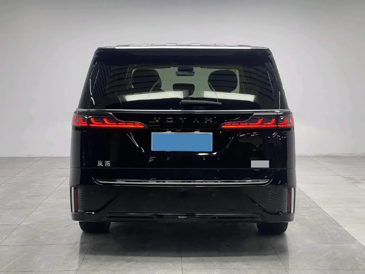 2022 Voyah Dream 1.5T 136HP L4 PHEV 25.57KWH,autocango,china used car exporter,china ev exporter,chinese used car exporter,chinese used ev exporter