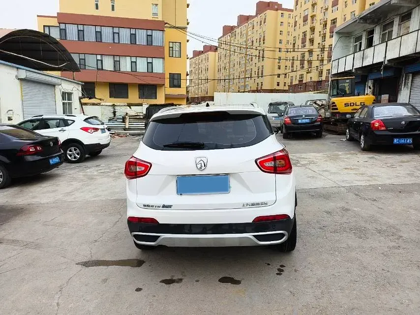 2017 BaoJun 310W 1.5L 105HP L4 6MT,autocango,china used car exporter,china ev exporter,chinese used car exporter,chinese used ev exporter