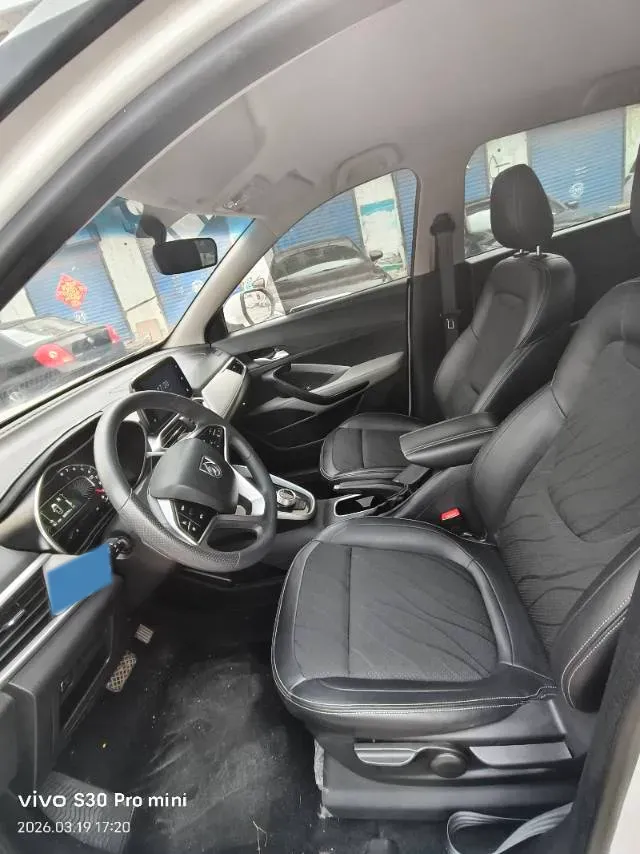 2017 BaoJun 310W 1.5L 105HP L4 6MT,autocango,china used car exporter,china ev exporter,chinese used car exporter,chinese used ev exporter