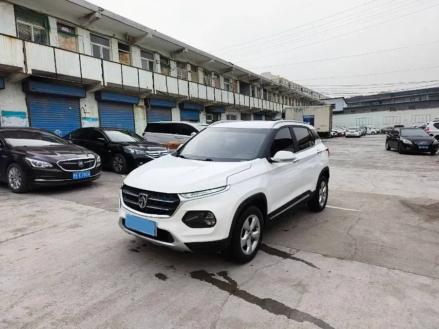 2017 BaoJun 310W 1.5L 105HP L4 6MT,autocango,china used car exporter,china ev exporter,chinese used car exporter,chinese used ev exporter