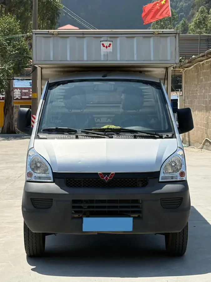 2021 WuLing RongGuang Mini Truck 1.5L 99HP L4 5MT,autocango,china used car exporter,china ev exporter,chinese used car exporter,chinese used ev exporter