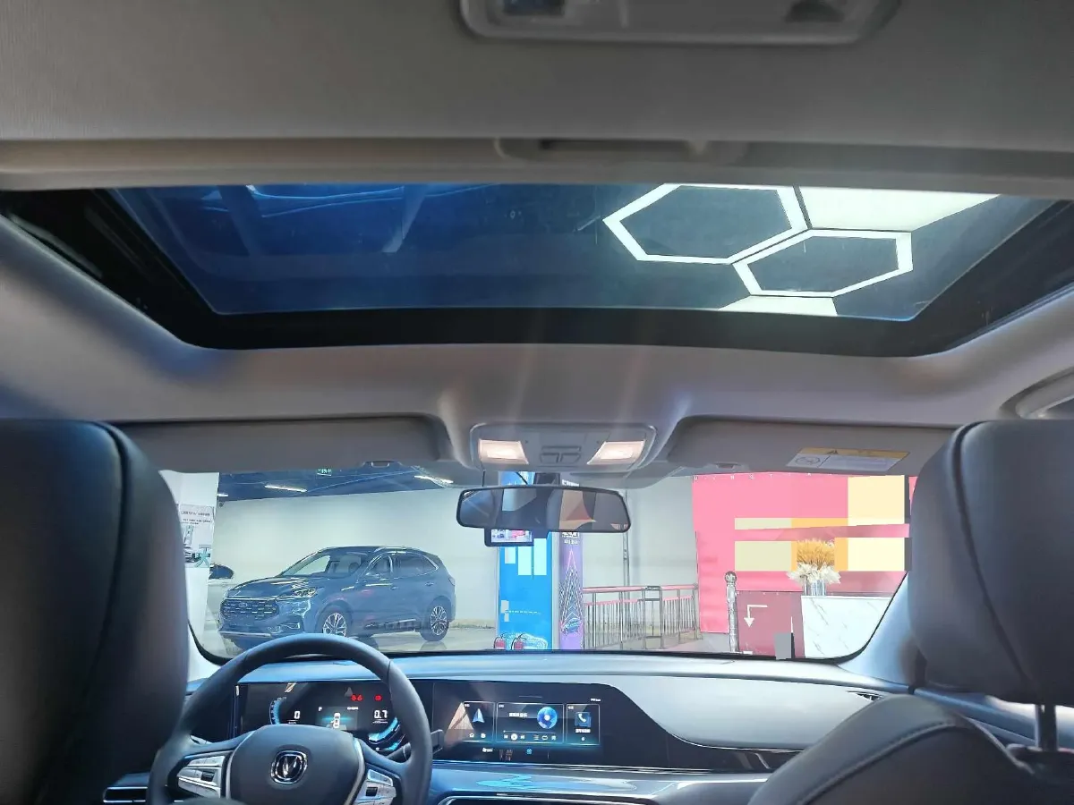 2020 ChangAn Eado 1.6L 128HP L4 6AT,autocango,china used car exporter,china ev exporter,chinese used car exporter,chinese used ev exporter