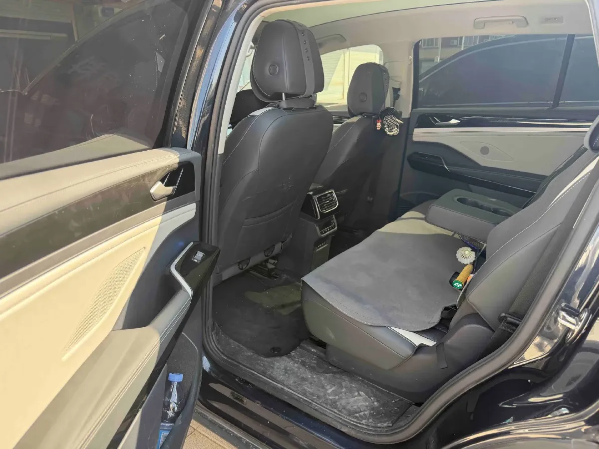 2022 Volkswagen ID.6 Crozz BEV 84.8KWH,autocango,china used car exporter,china ev exporter,chinese used car exporter,chinese used ev exporter