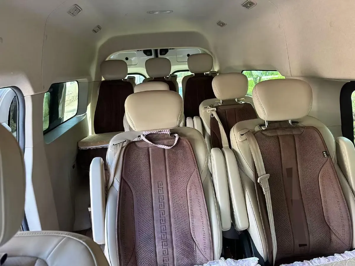 2024 Volvo XC40 2.0T 163HP L4 7DCT,autocango,china used car exporter,china ev exporter,chinese used car exporter,chinese used ev exporter