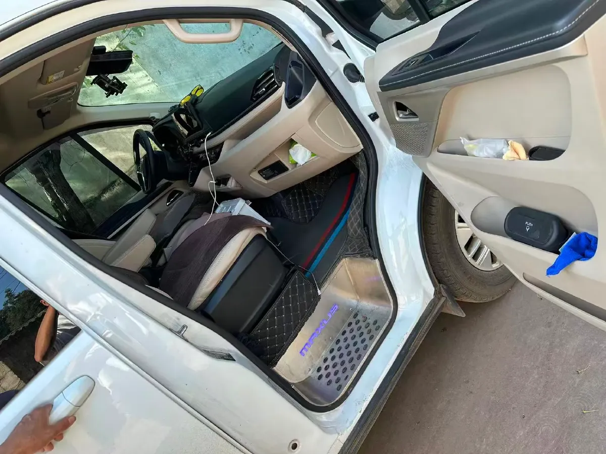 2024 Volvo XC40 2.0T 163HP L4 7DCT,autocango,china used car exporter,china ev exporter,chinese used car exporter,chinese used ev exporter