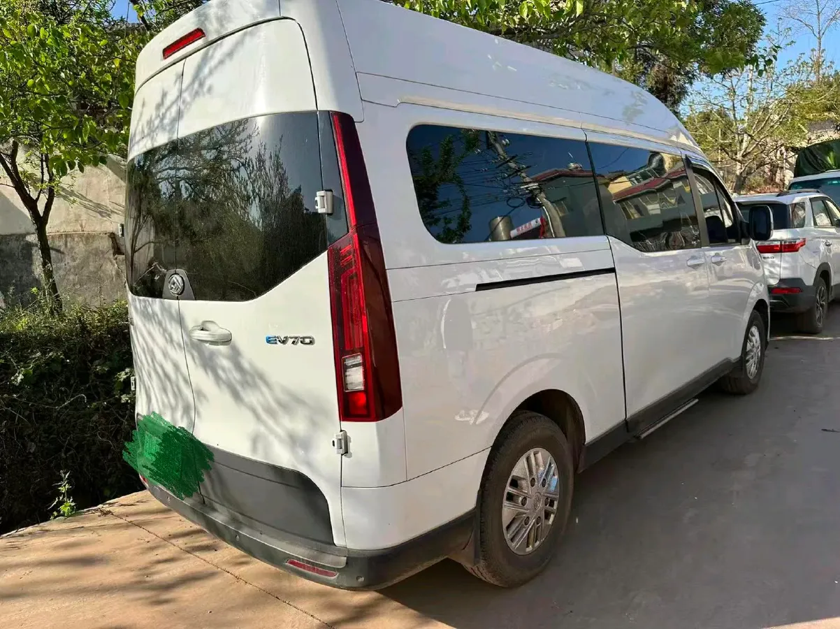 2024 Volvo XC40 2.0T 163HP L4 7DCT,autocango,china used car exporter,china ev exporter,chinese used car exporter,chinese used ev exporter