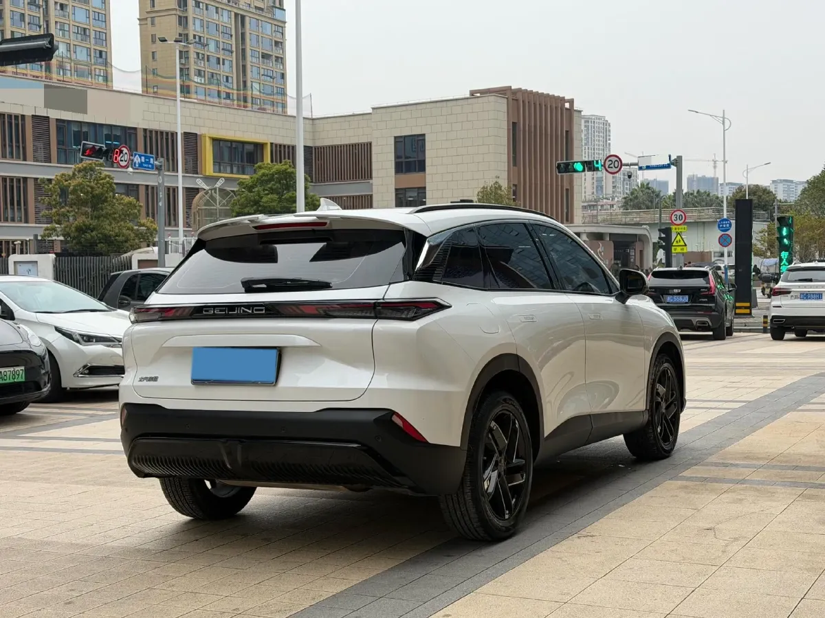 2022 BeiJing Auto Rubik 1.5T 188HP L4 7DCT,autocango,china used car exporter,china ev exporter,chinese used car exporter,chinese used ev exporter