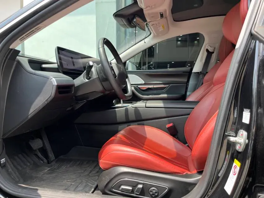 2020 DS 7 1.6T 215HP L4 8AT,autocango,china used car exporter,china ev exporter,chinese used car exporter,chinese used ev exporter