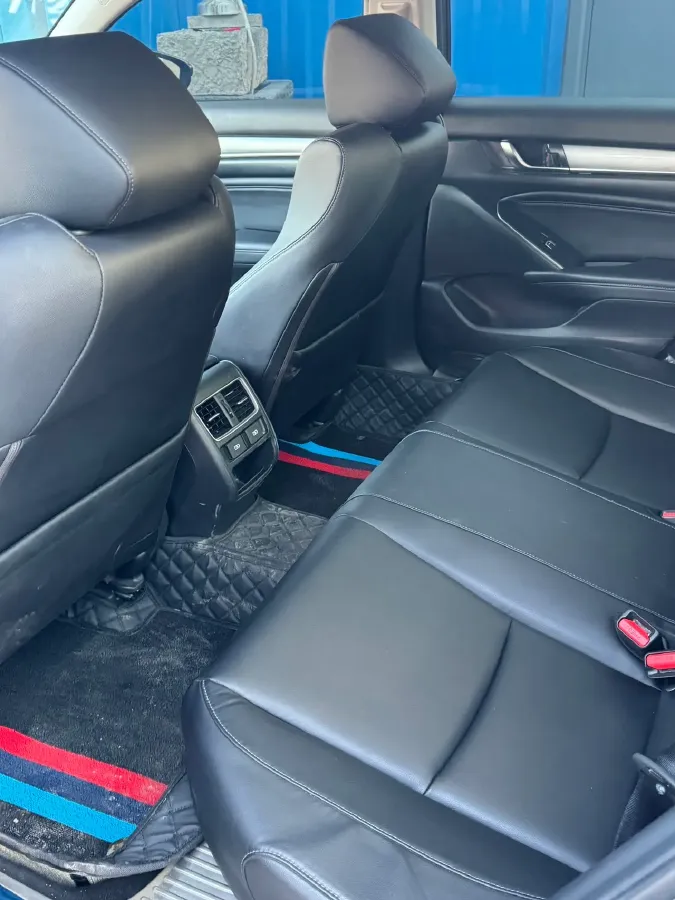 2022 Honda Accord 1.5T 194HP L4 CVT,autocango,china used car exporter,china ev exporter,chinese used car exporter,chinese used ev exporter