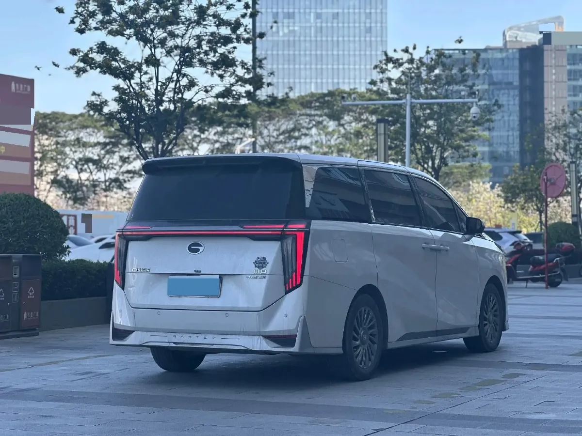 2023 GAC Trumpchi M8 2.0T 190HP L4 E-CVT Hybrid,autocango,china used car exporter,china ev exporter,chinese used car exporter,chinese used ev exporter