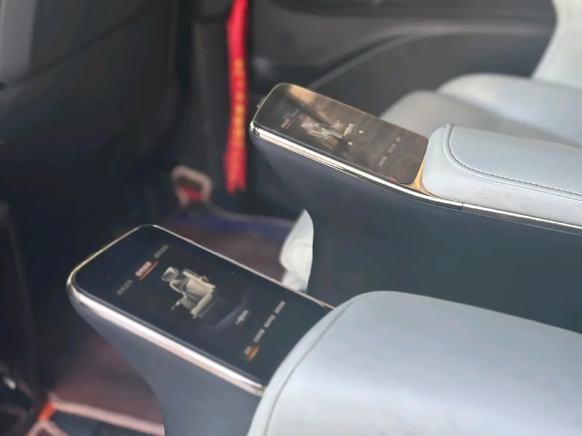 2023 GAC Trumpchi M8 2.0T 190HP L4 E-CVT Hybrid,autocango,china used car exporter,china ev exporter,chinese used car exporter,chinese used ev exporter