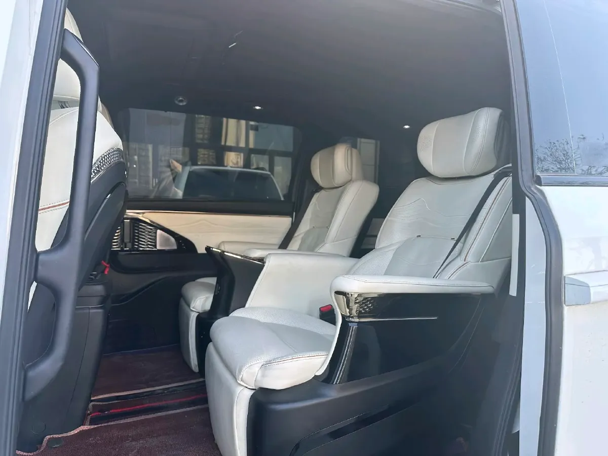 2023 GAC Trumpchi M8 2.0T 190HP L4 E-CVT Hybrid,autocango,china used car exporter,china ev exporter,chinese used car exporter,chinese used ev exporter