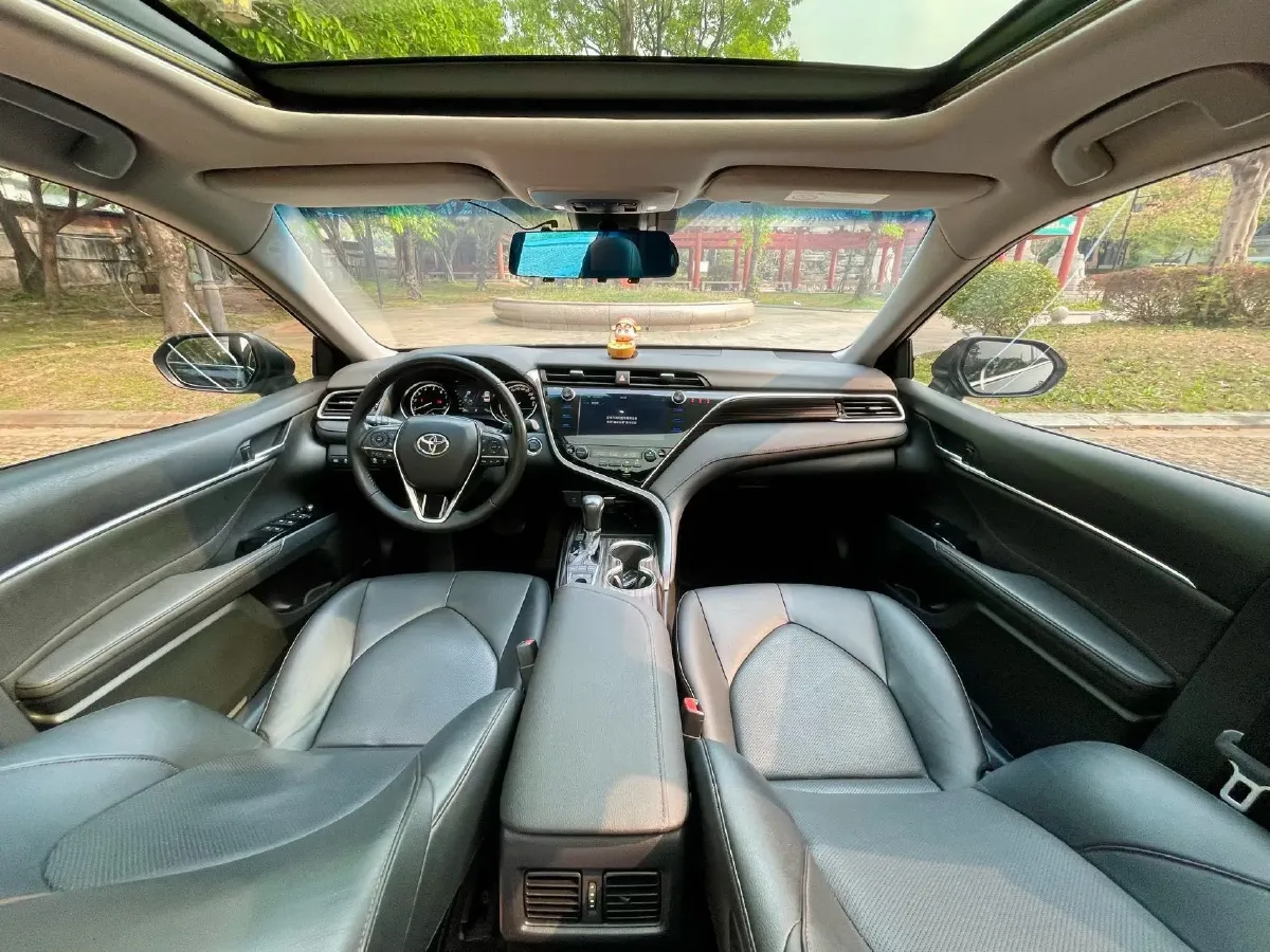 2019 Toyota Camry 2.5L 209HP L4 8AT,autocango,china used car exporter,china ev exporter,chinese used car exporter,chinese used ev exporter