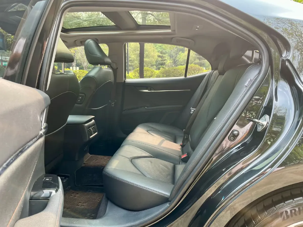 2019 Toyota Camry 2.5L 209HP L4 8AT,autocango,china used car exporter,china ev exporter,chinese used car exporter,chinese used ev exporter