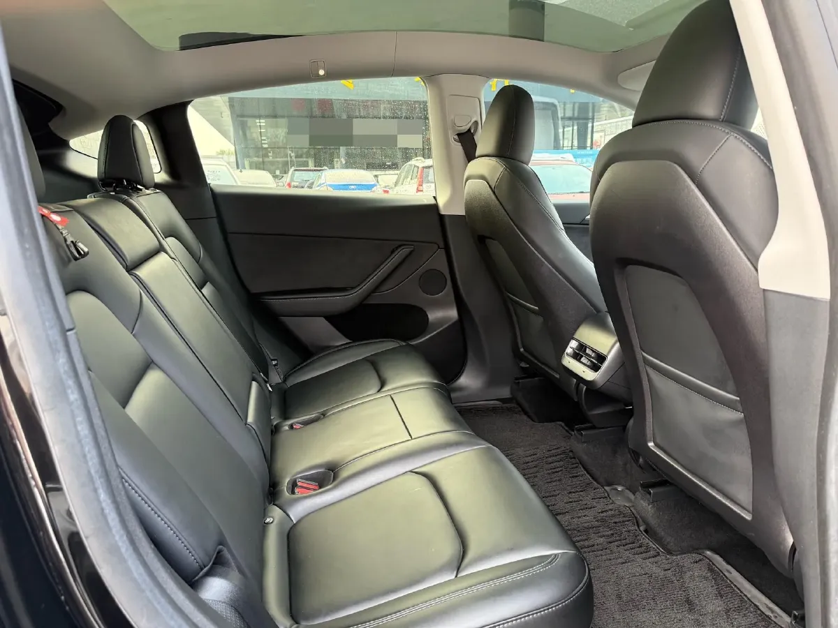 2022 Tesla Model Y BEV 60KWH,autocango,china used car exporter,china ev exporter,chinese used car exporter,chinese used ev exporter