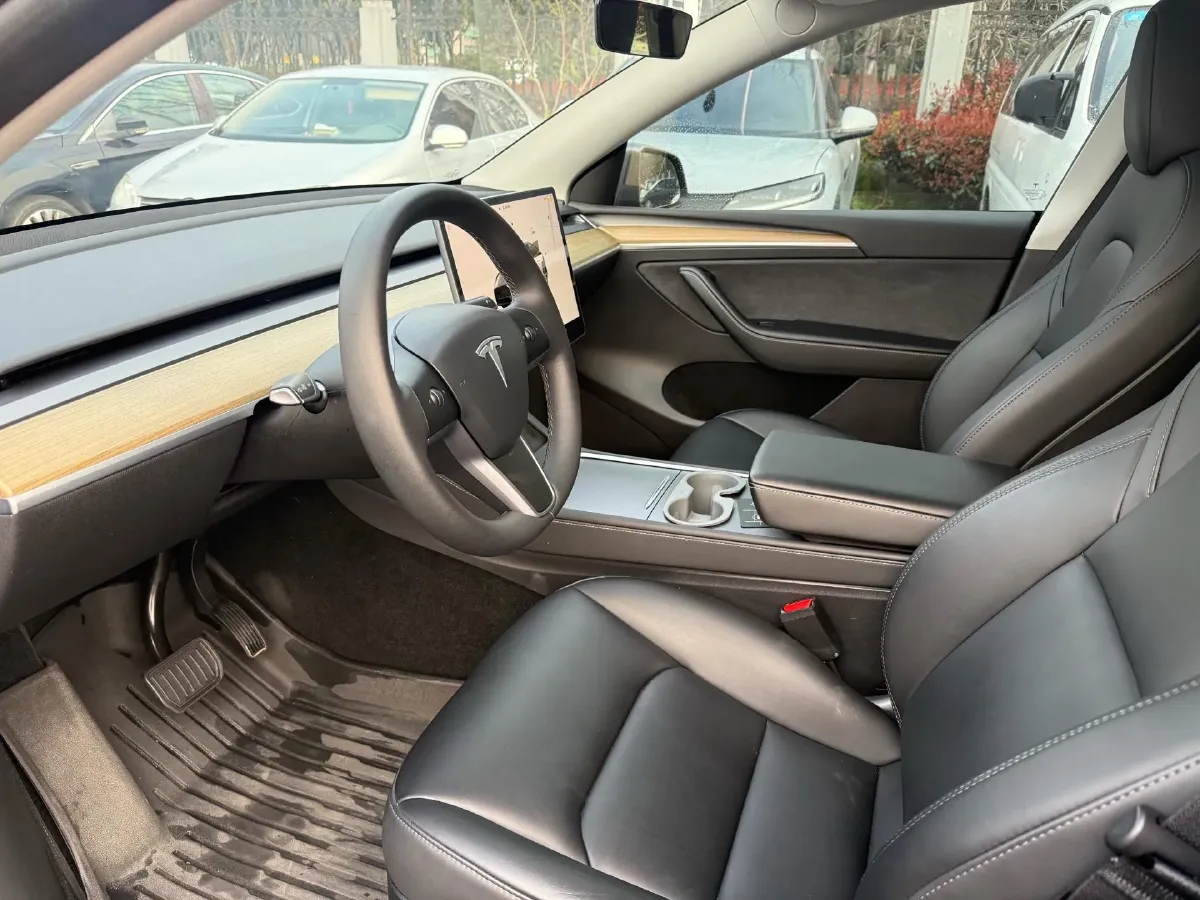 2022 Tesla Model Y BEV 60KWH,autocango,china used car exporter,china ev exporter,chinese used car exporter,chinese used ev exporter