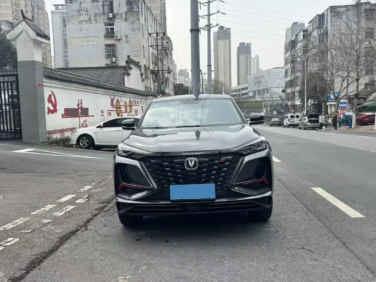 2022 ChangAn CS75 Plus 1.5T 178HP L4 6AT,autocango,china used car exporter,china ev exporter,chinese used car exporter,chinese used ev exporter